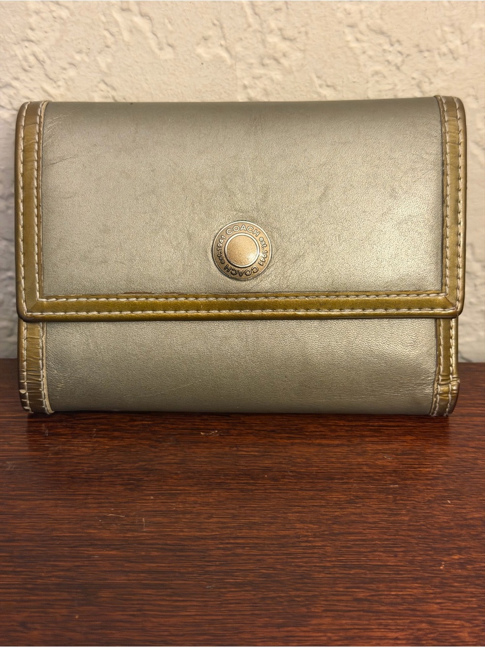 Vintage Coach Chelsea Leather Trifold Wallet Small Metalic Green Purple Interior